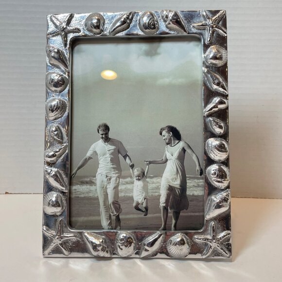 Mariposa Silver-Tone Sea-Inspired Picture Frame 5 by 7 With Shell & Starfish Des - Picture 6 of 11